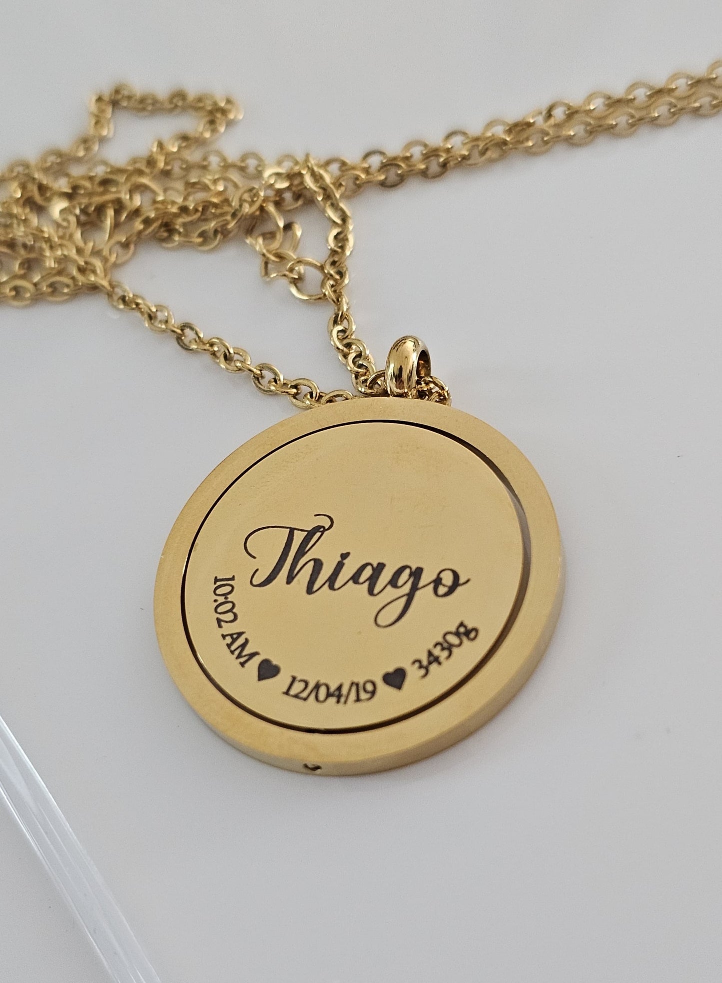 Rotating round Necklace with name